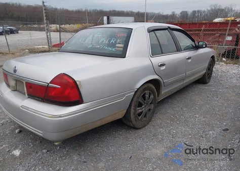 2001 Mercury Grand Marquis Gs z USA, uszkodzony, nr VIN 2MEFM74W21X622476